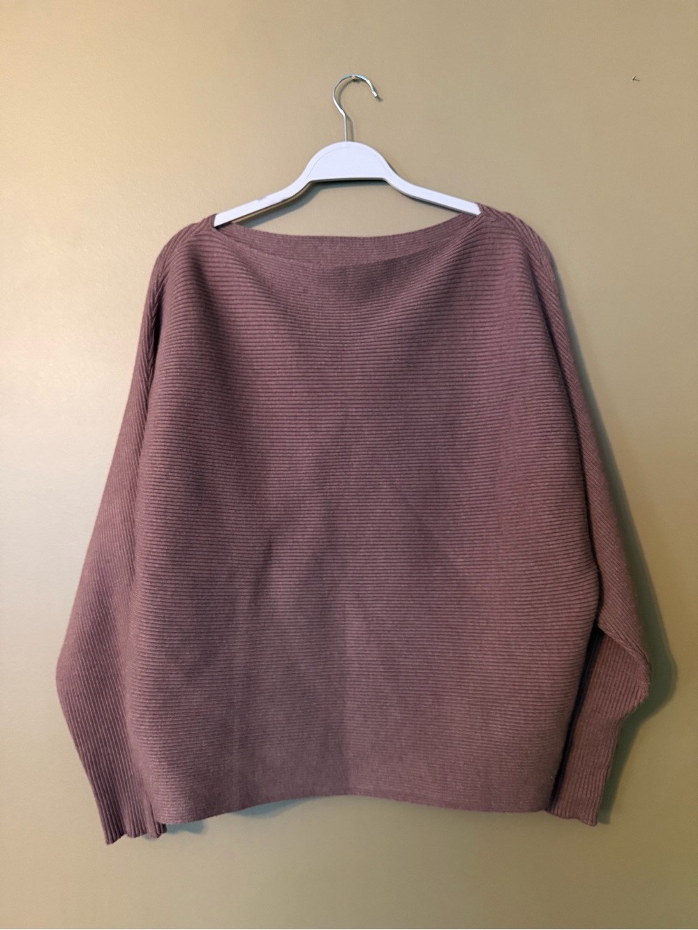 Halara Women’s Boat Neck Batwing Sleeve Casual Sweater in Carafe Brown Sz M NWOT